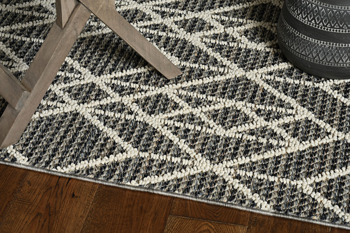 4'X6' Grey Machine Woven Uv Treated Geometric Indoor Outdoor Area Rug