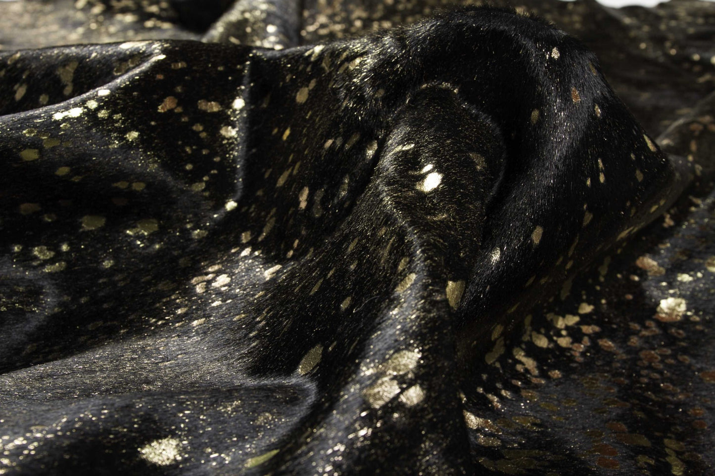 6' X 7' Natural And Gold Genuine Cowhide Area Rug