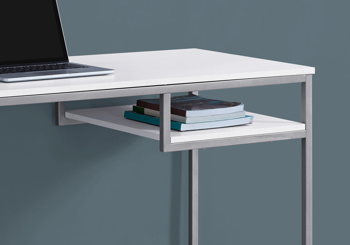 30" White Mdf And White Metal Computer Desk