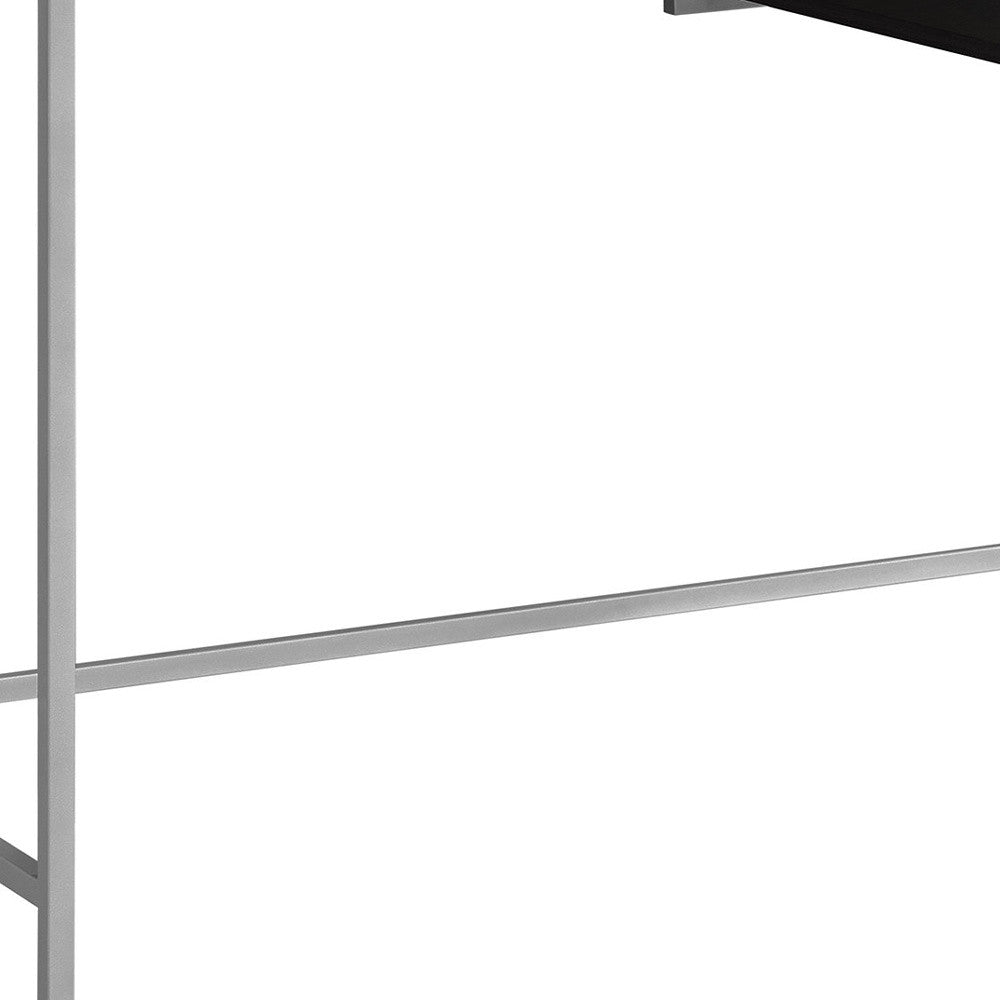30" White Mdf And White Metal Computer Desk