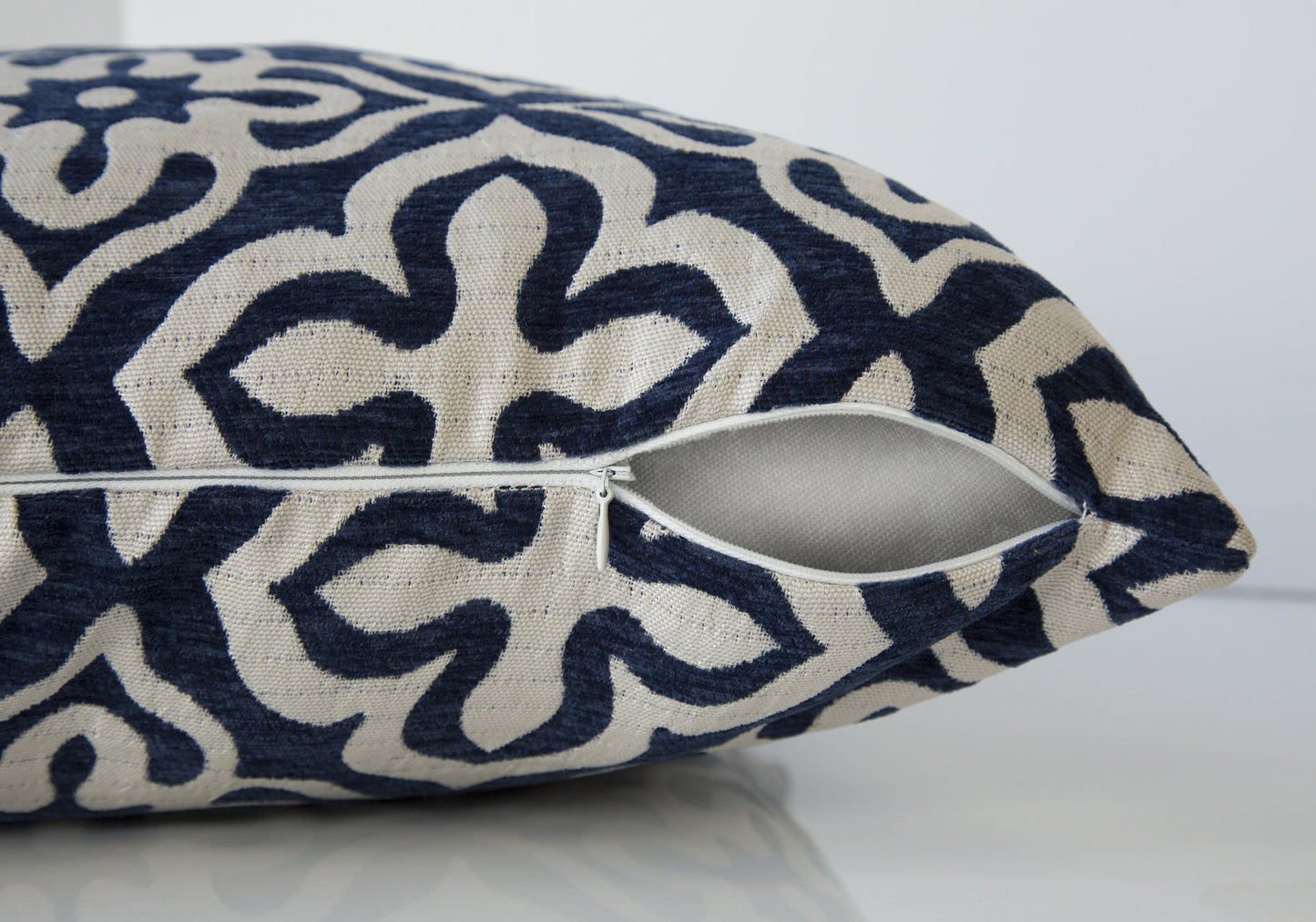 18" X 18" Blue and White Polyester Geometric Zippered Pillow