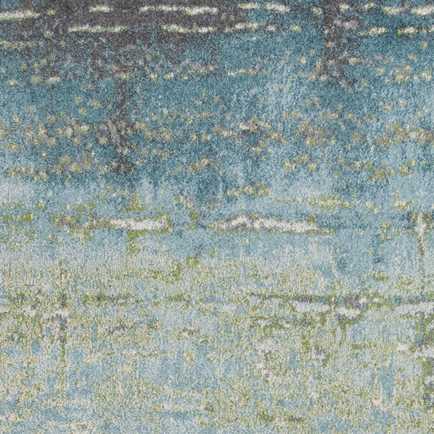 7' X 10' Polypropylene Blue Or Green Area Rug