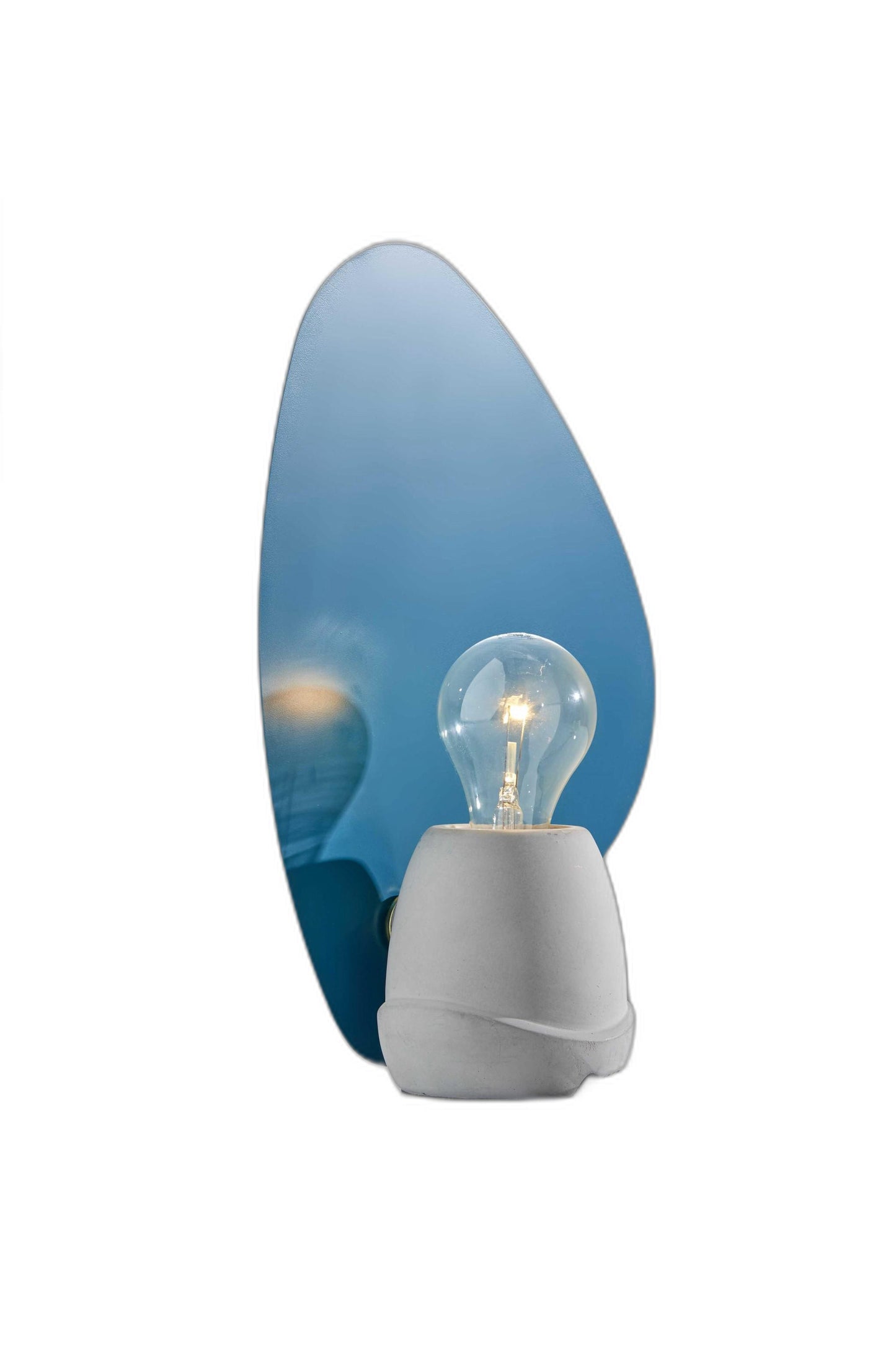 Black Fin Concrete Table Lamp
