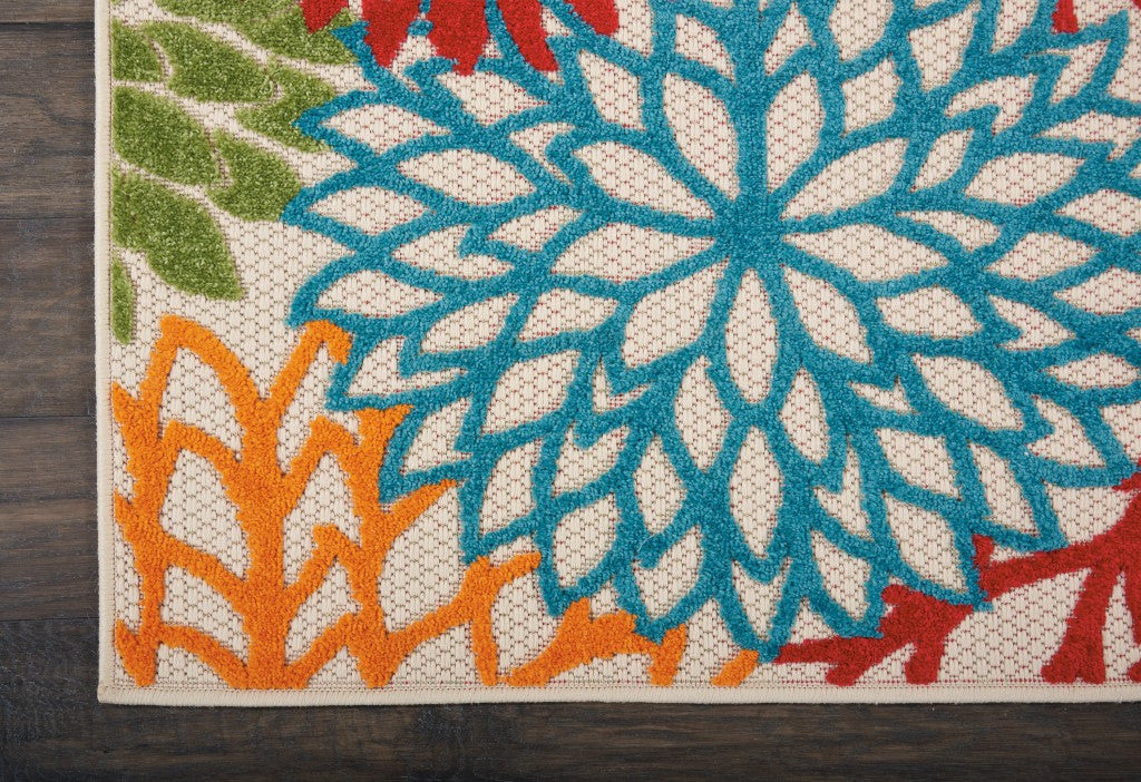 6' X 9' Green And Ivory Floral Indoor Outdoor Area Rug