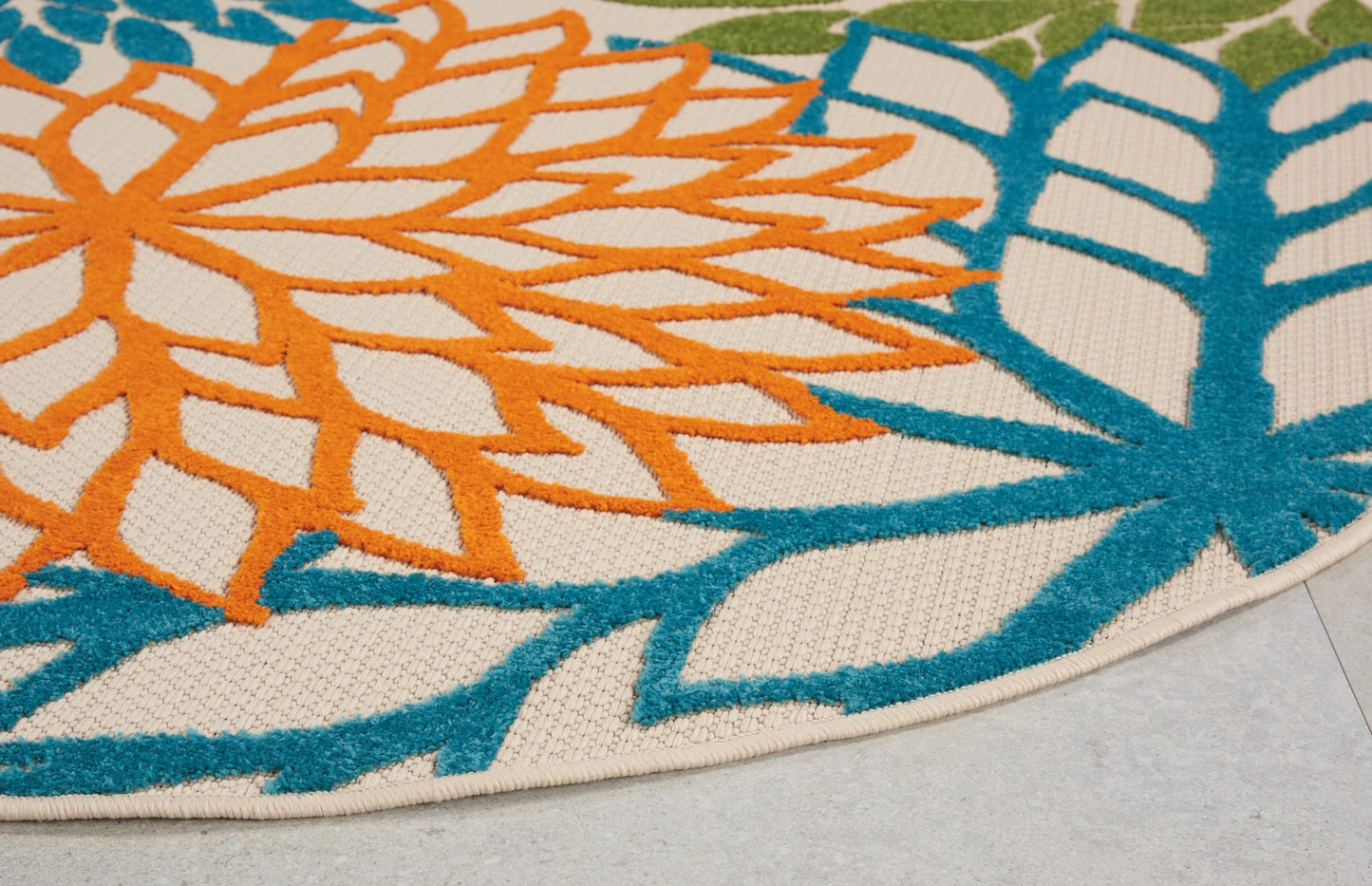 5' Round Ivory And Blue Round Floral Indoor Outdoor Area Rug