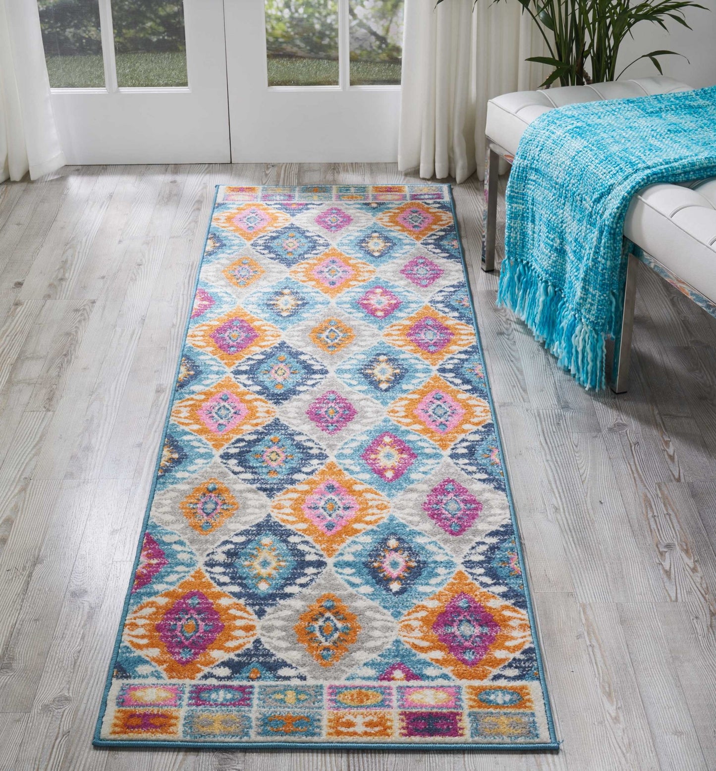 8' X 10' Blue And Pink Ogee Power Loom Area Rug