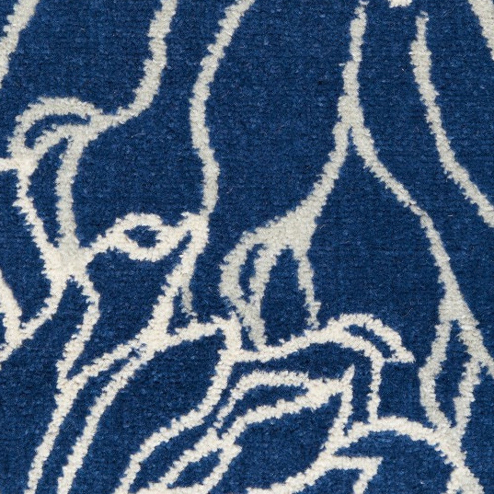 5' Blue And Ivory Round Floral Dhurrie Area Rug