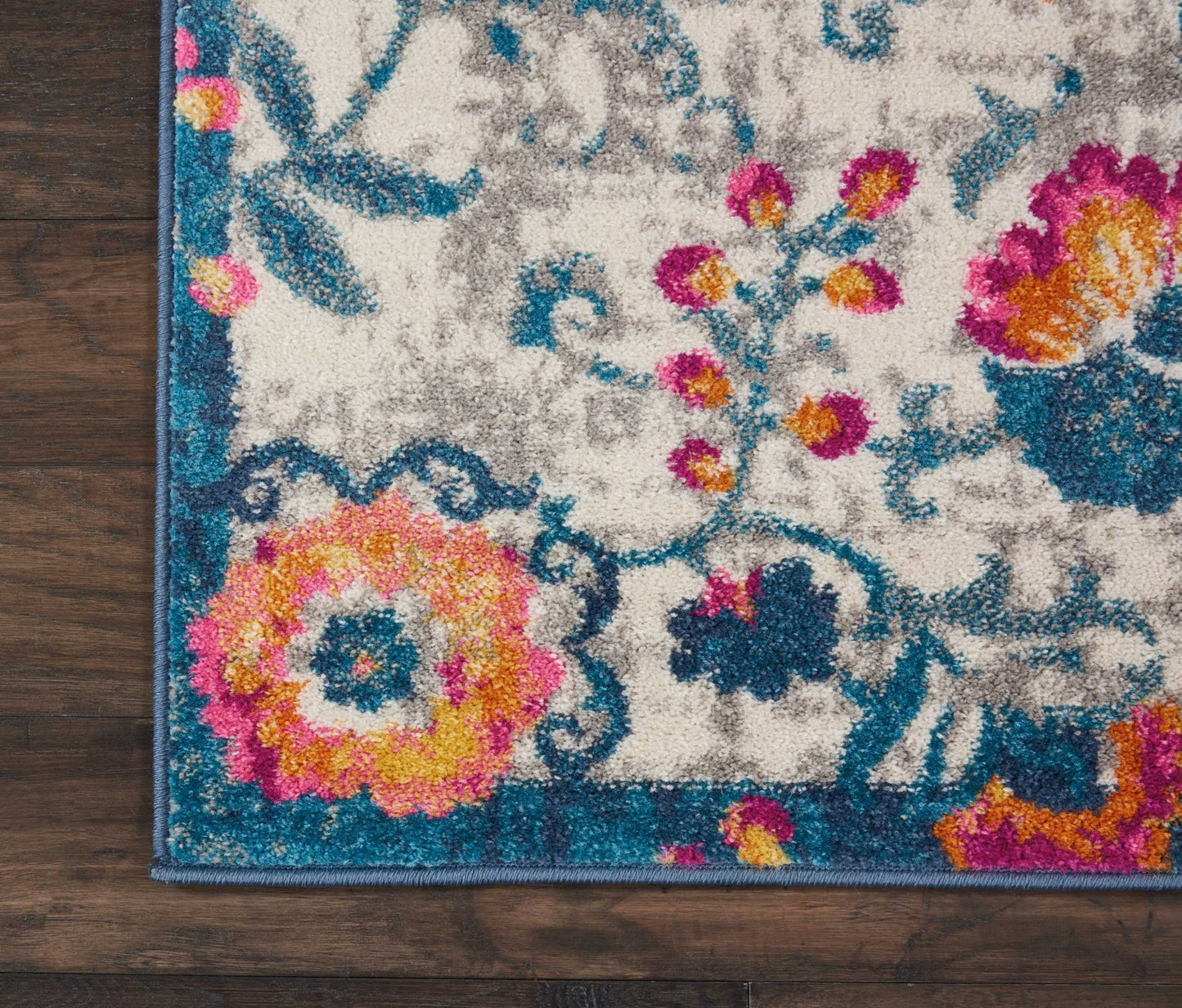 5' X 7' Ivory Floral Dhurrie Area Rug