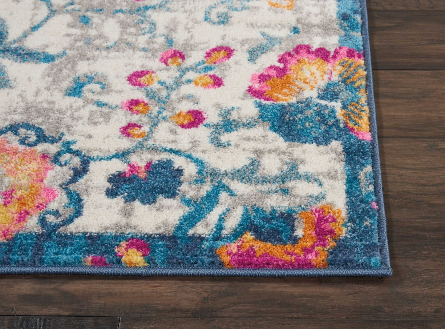 5' X 7' Ivory Floral Dhurrie Area Rug