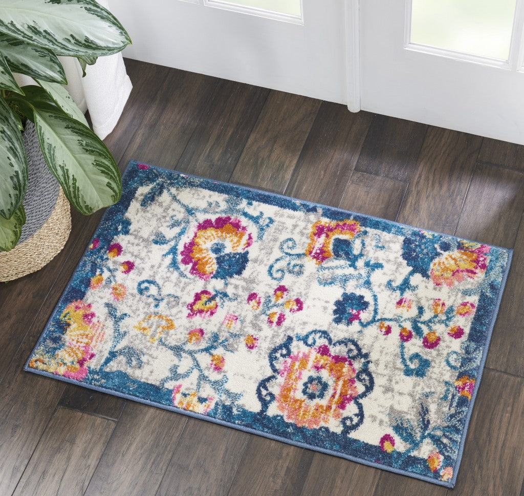 5' X 7' Ivory Floral Dhurrie Area Rug