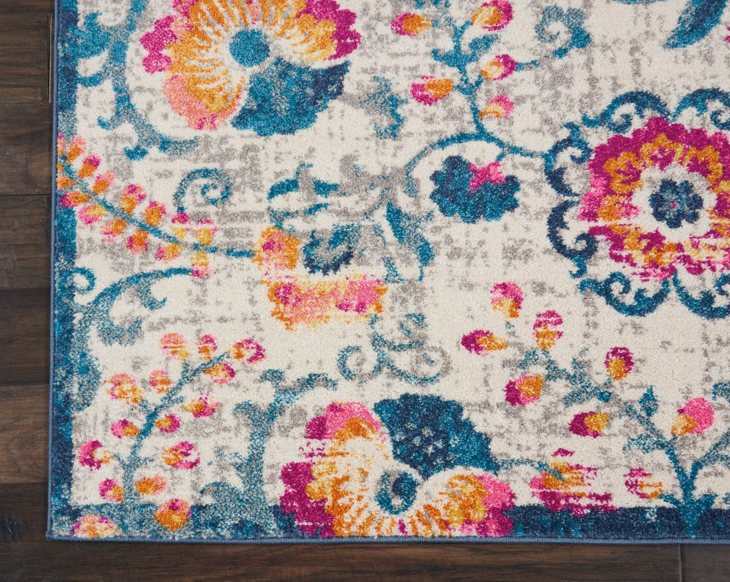 5' X 7' Ivory Floral Dhurrie Area Rug