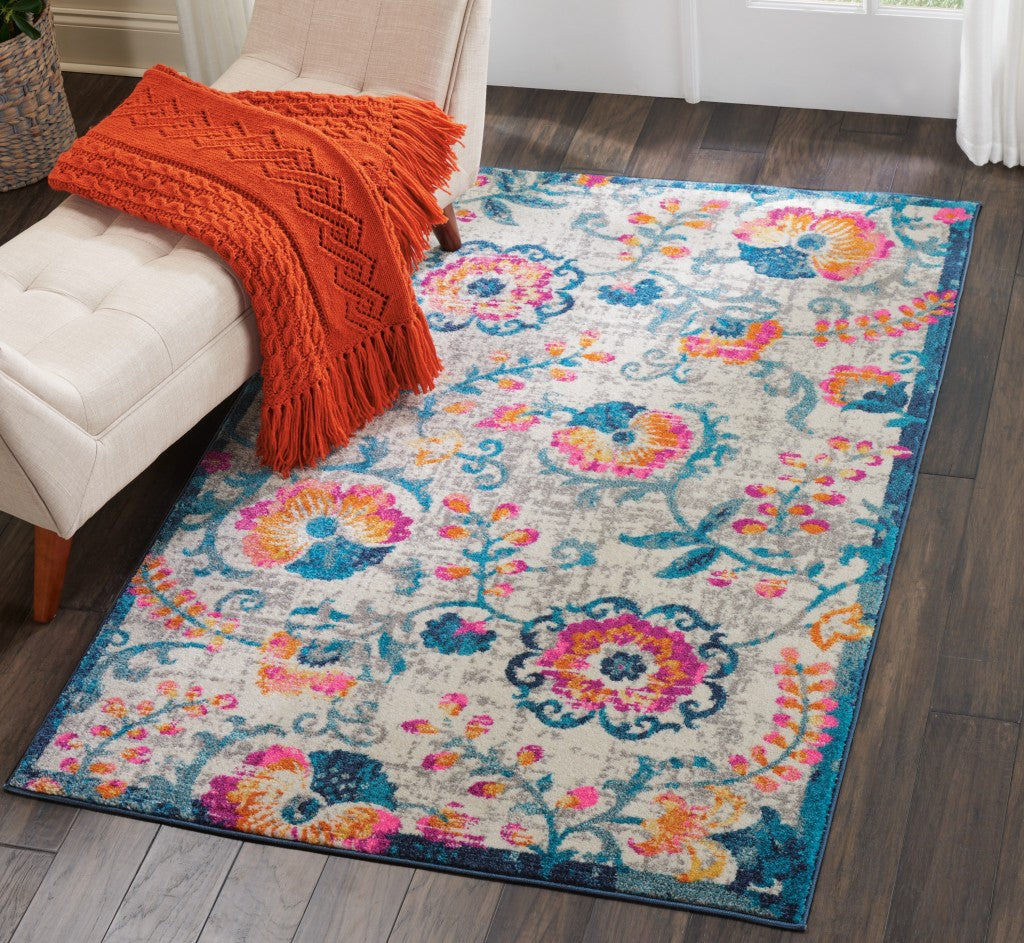 5' X 7' Ivory Floral Dhurrie Area Rug