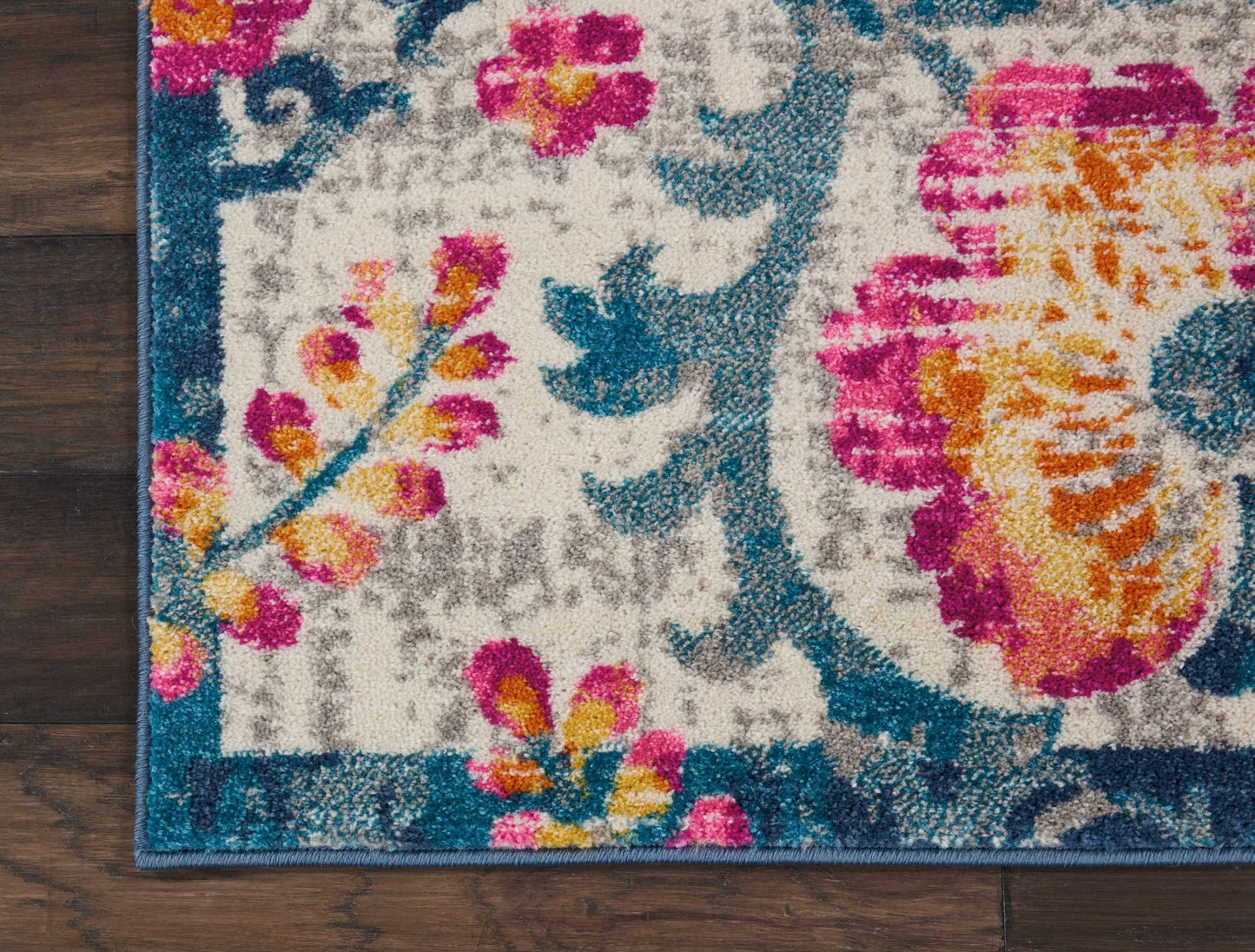 5' X 7' Ivory Floral Dhurrie Area Rug