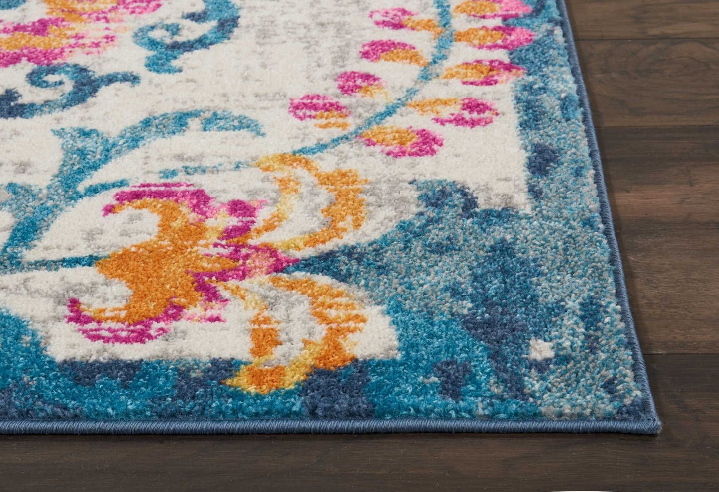 5' X 7' Ivory Floral Dhurrie Area Rug
