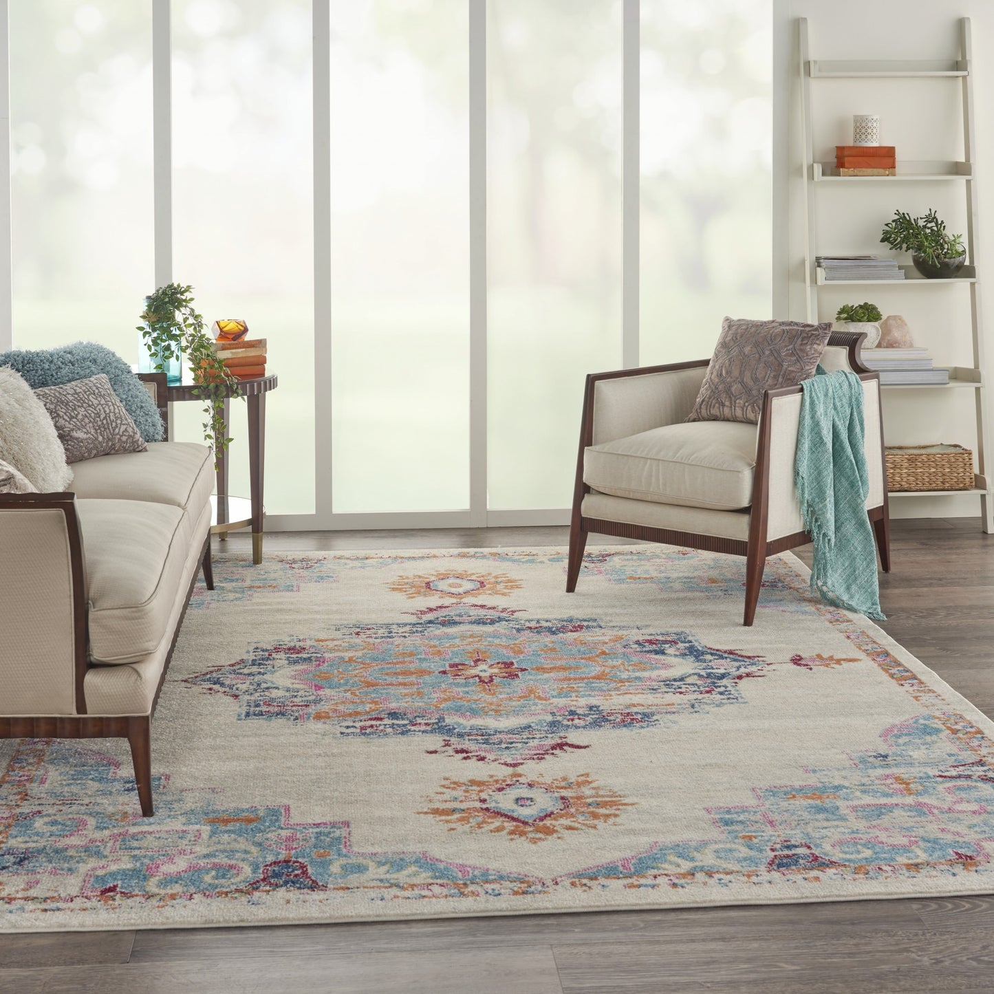 4' X 6' Gray And Ivory Power Loom Area Rug