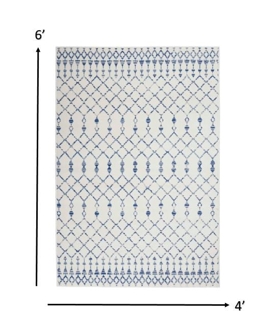 5' X 7' Ivory Geometric Berber Area Rug