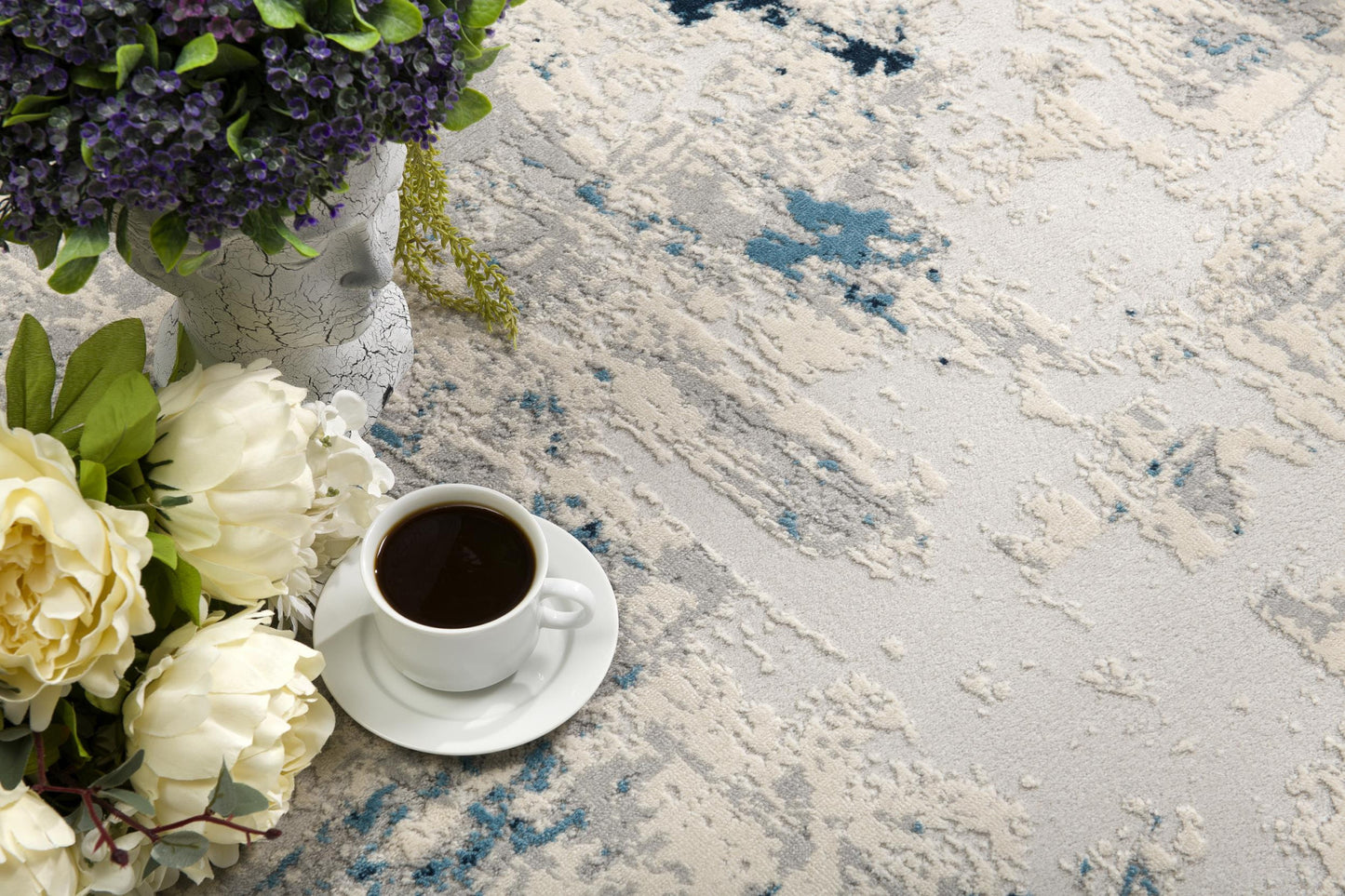 7’ X 10’ Blue And Ivory Abstract Strokes Area Rug