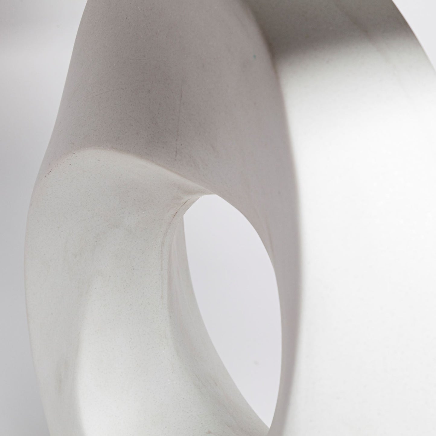 Contempo White O Ring Table Lamp