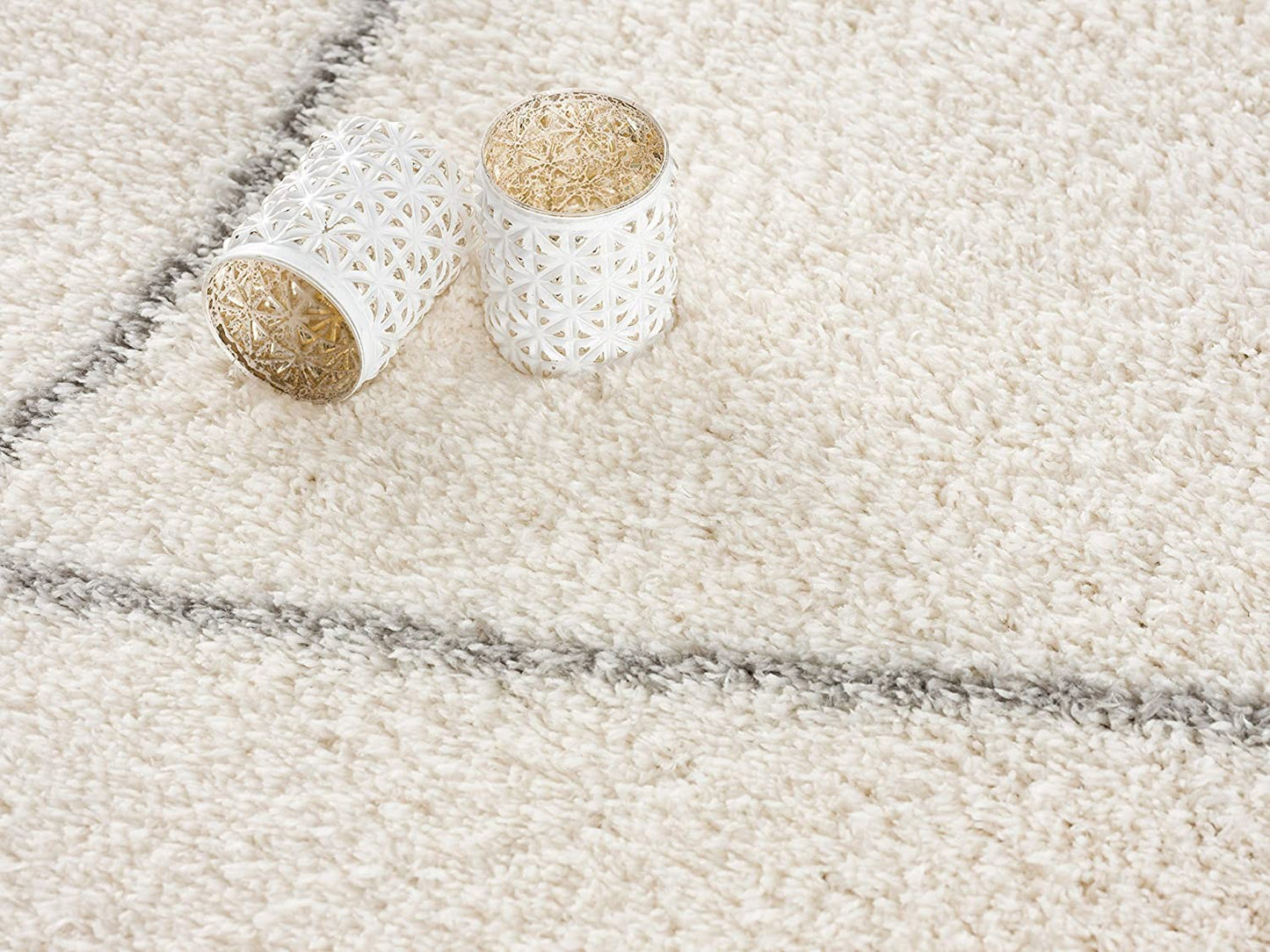 7’ X 9’ Ivory Modern Uneven Lattice Area Rug