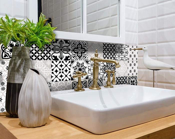6" X 6" Black White and Gray Bella Peel and Stick Tiles