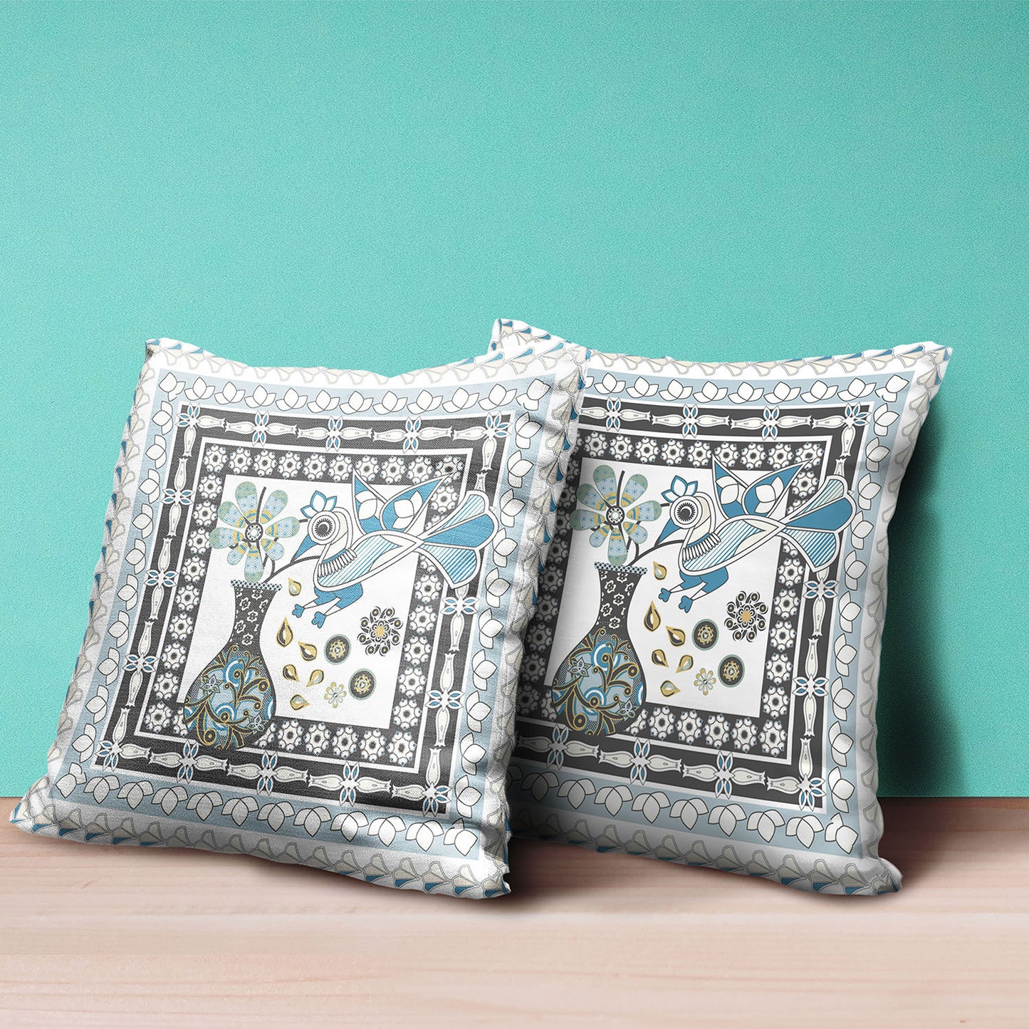 18" X 18" Black and White Peacock Broadcloth Floral Zippered Pillow