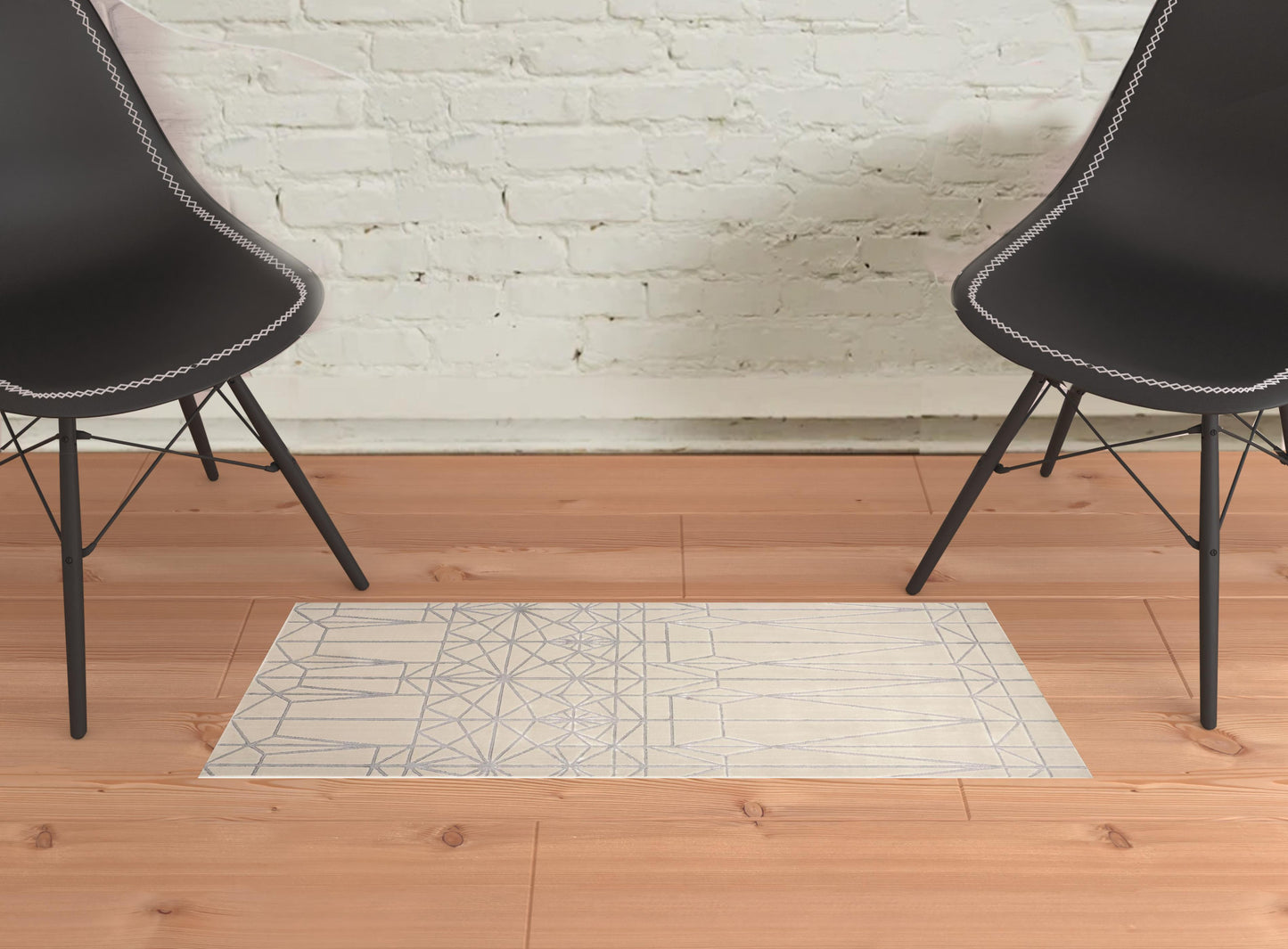 5' X 8' White Silver And Gray Geometric Stain Resistant Area Rug