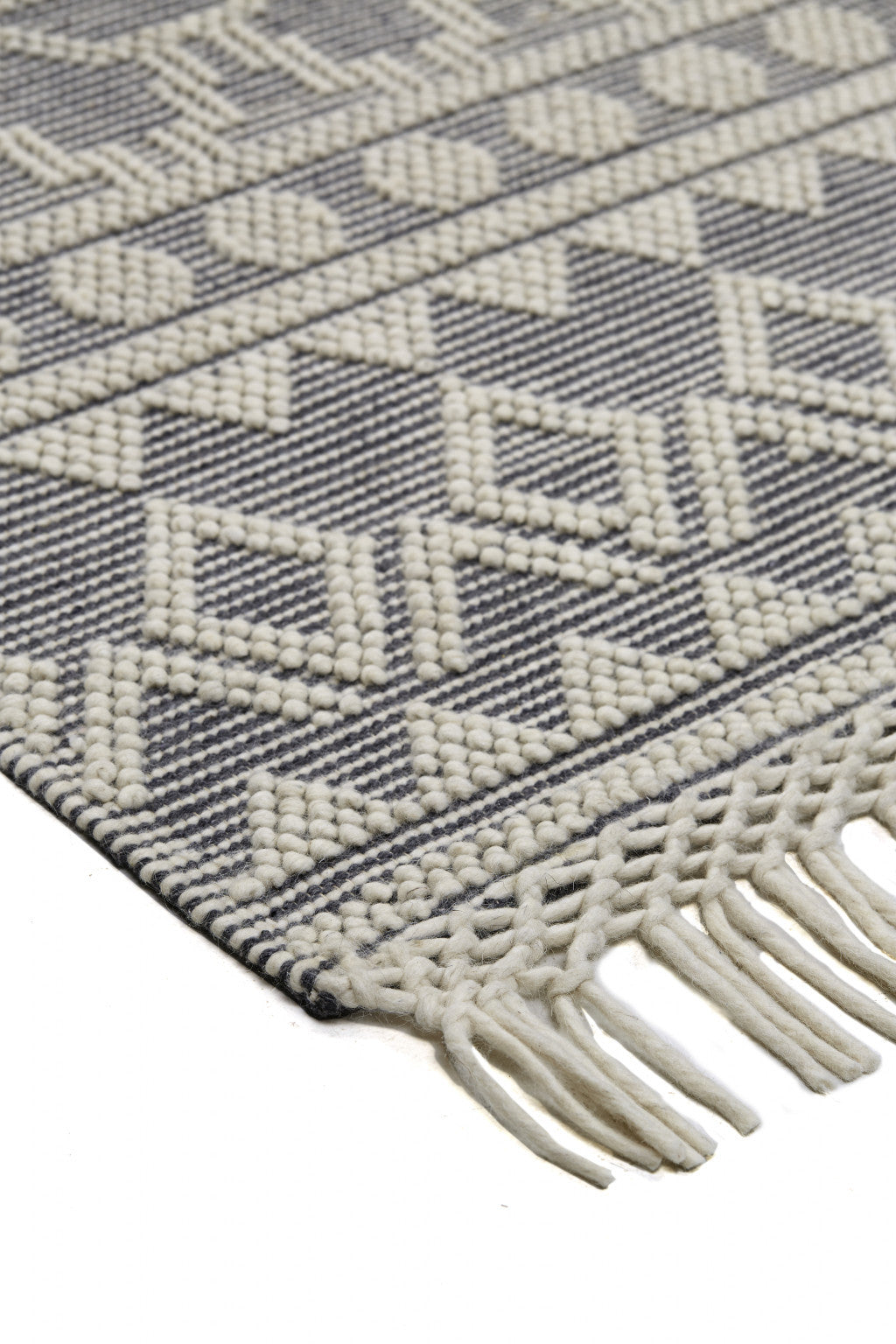 4' X 6' Gray And Ivory Wool Geometric Hand Woven Area Rug With Fringe