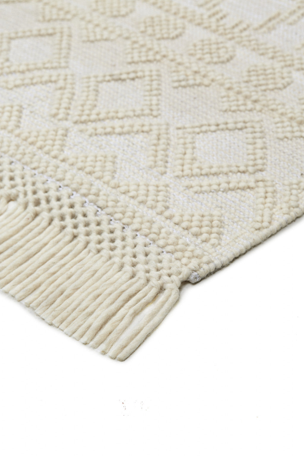 4' X 6' Gray And Ivory Wool Geometric Hand Woven Area Rug With Fringe