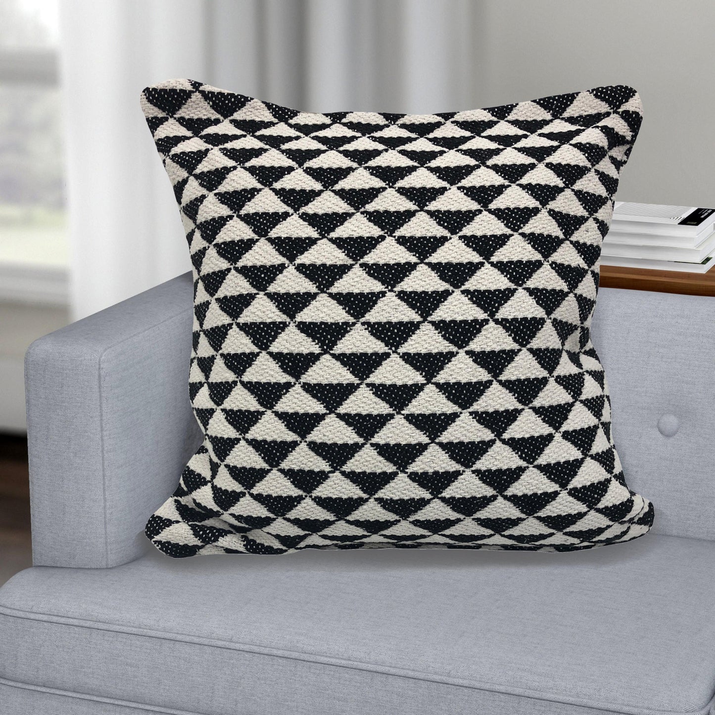 22" X 22" Black And White 100% Cotton Geometric Zippered Pillow