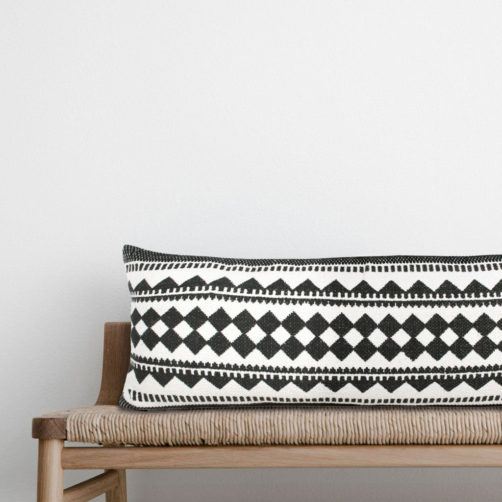 20" X 20" Black And White 100% Cotton Geometric Zippered Pillow
