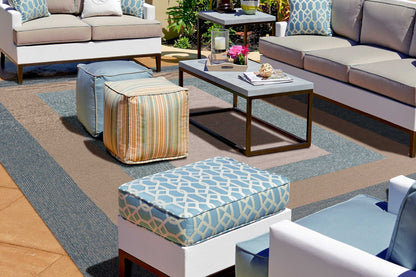 66 X 66 Ivory  Blue Polyester Rug