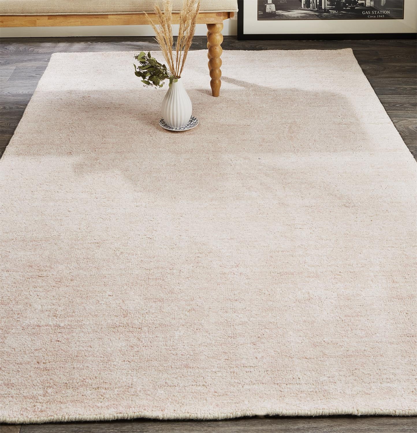 4' X 6' Pink And Ivory Hand Woven Area Rug