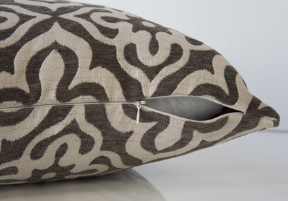 18" X 18" Blue and White Polyester Geometric Zippered Pillow