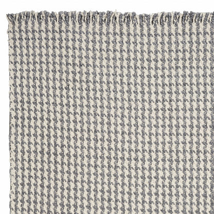 5' X 8' Ivory Or Grey Plaid Knitted Wool Indoor Area Rug With Fringe