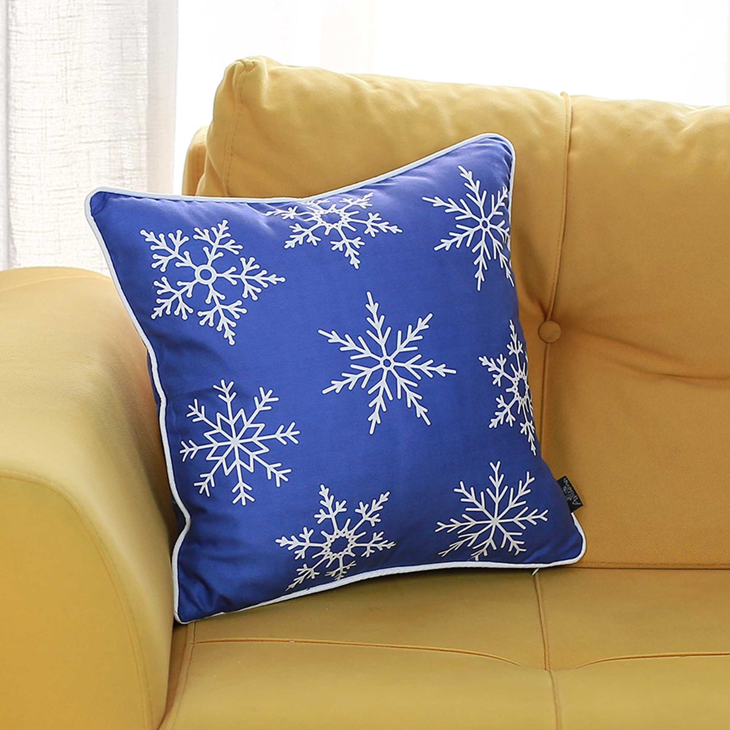 18" Blue Christmas Snow Flakes Throw Pillow Cover