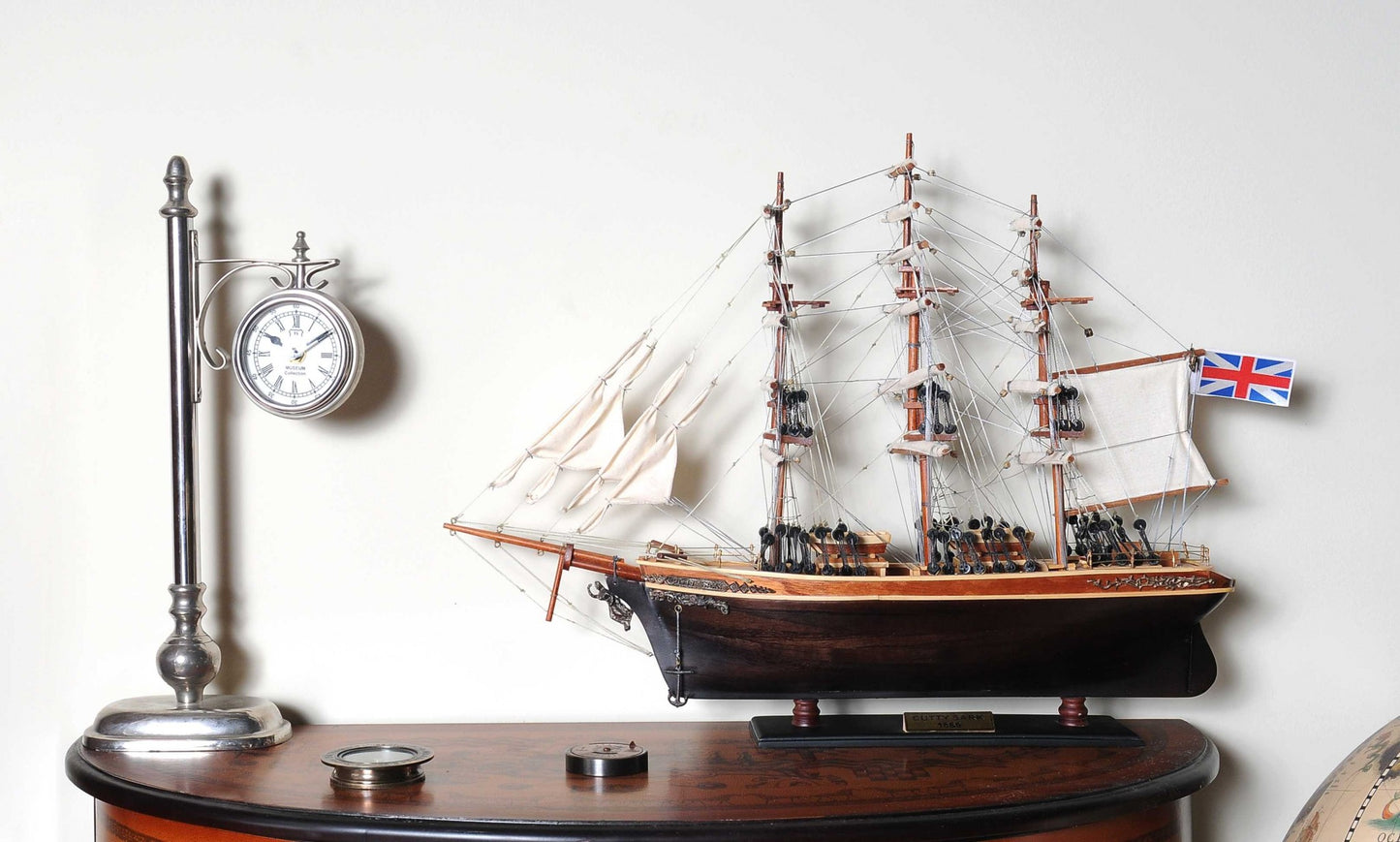 5.5" X 22" X 17" Smallcutty Sark