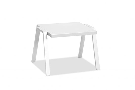 22 X 18 X 16 White Aluminum Side Table