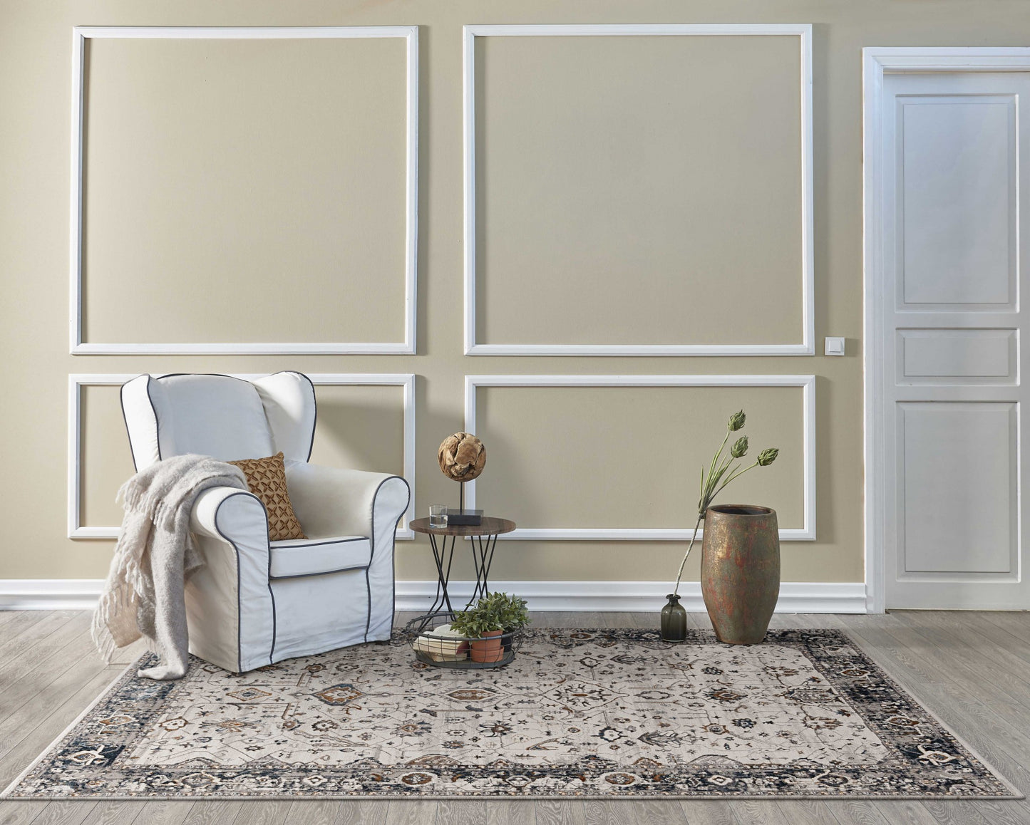5'X8' Ivory Grey Machine Woven Traditional Indoor Area Rug