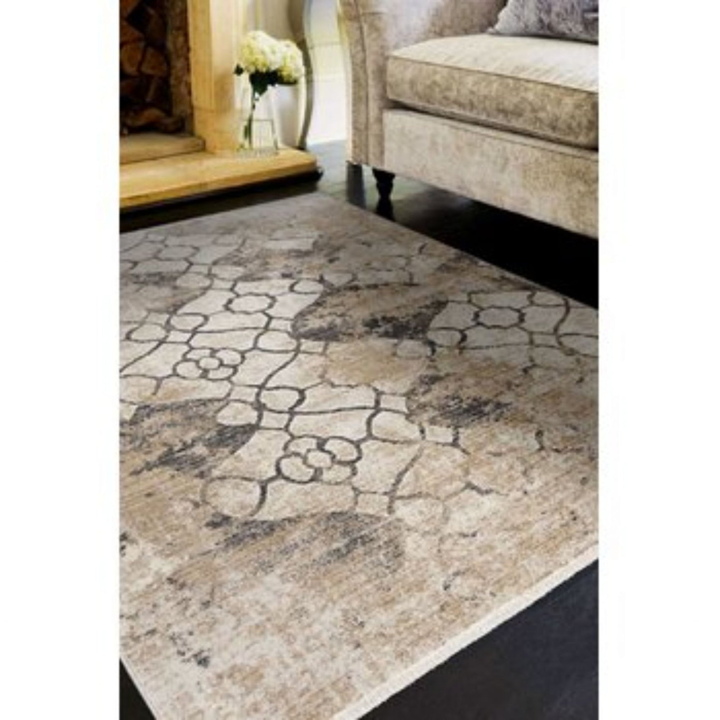 4' X 6' Ivory Faded Vintage Area Rug