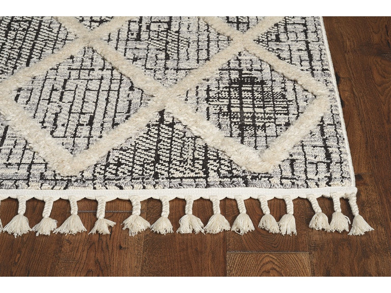5' X 8' Charcoal Geometric Diamond Indoor Area Rug With Fringe