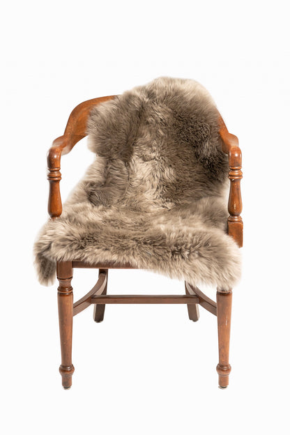 2' X 3' Dark Cream New Zealand Natural Sheepskin Rug