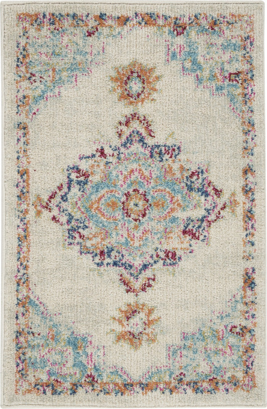 4' X 6' Gray And Ivory Power Loom Area Rug