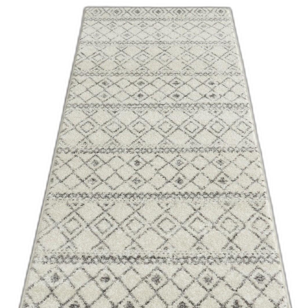 5' X 7' Gray Geometric Berber Power Loom Area Rug