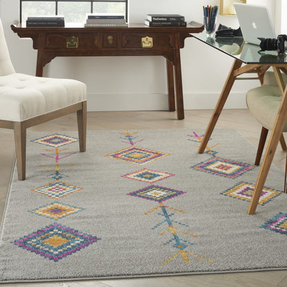 7' X 10' Gray Geometric Berber Area Rug