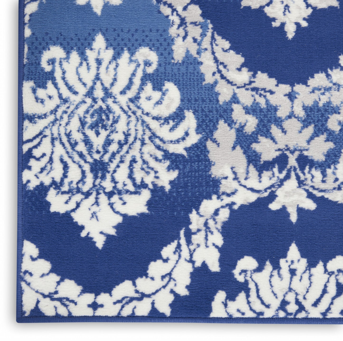 4' X 6' Blue And Ivory Floral Dhurrie Area Rug