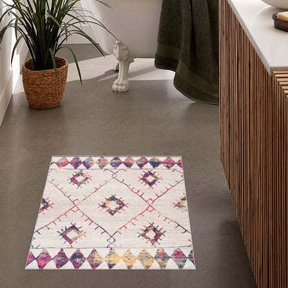 5' X 8' Cream Damask Area Rug