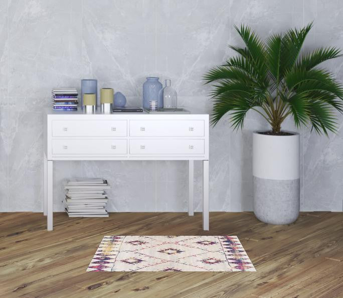 5' X 8' Cream Damask Area Rug