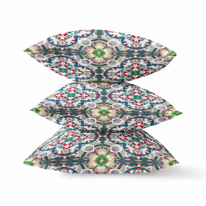 16"X16" Green And White Microsuede Quatrefoil Zippered Pillow