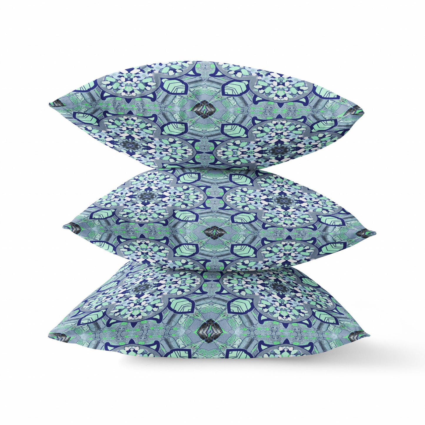 16"X16" Aqua Microsuede Quatrefoil Zippered Pillow