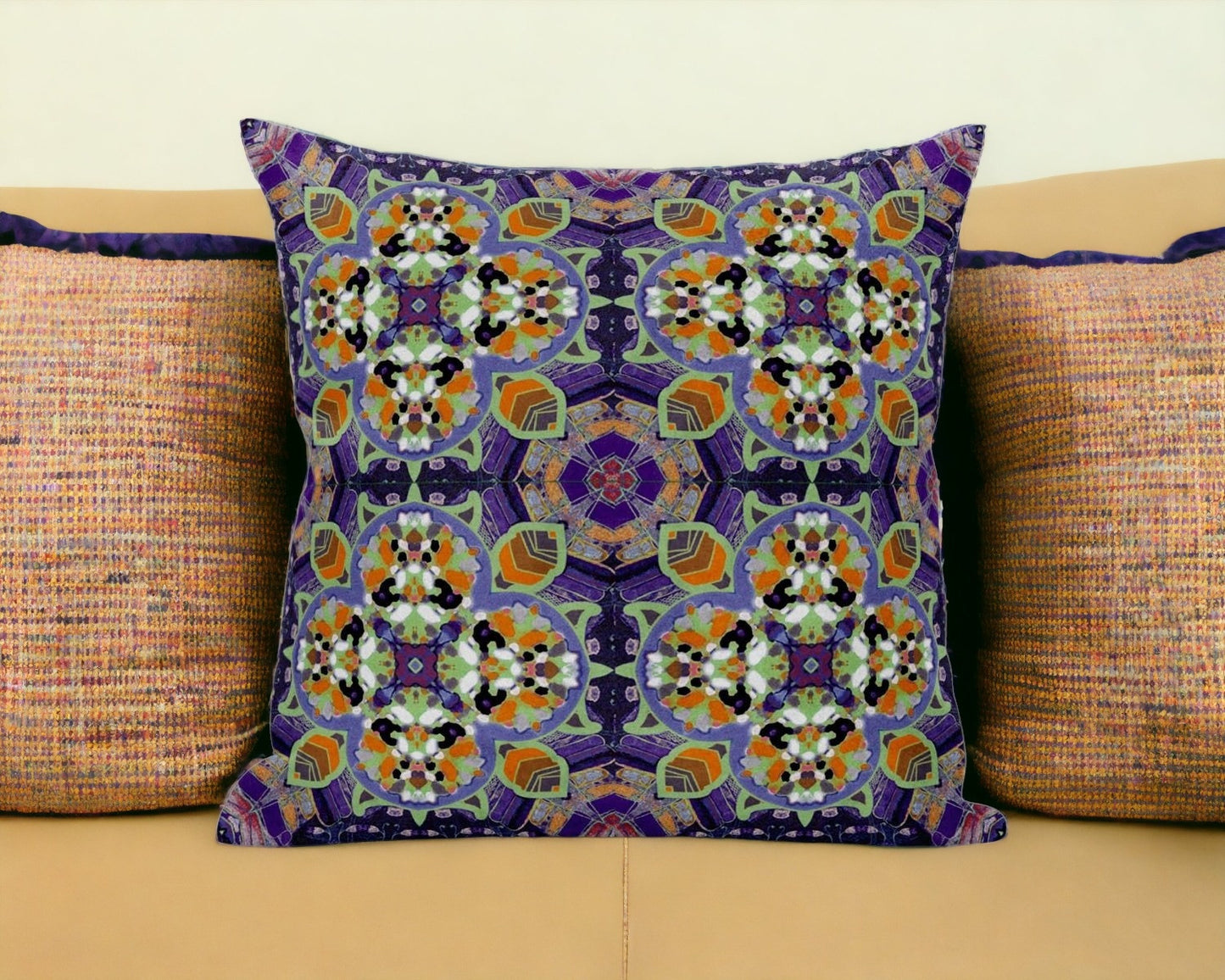 18" X 18" Purple and Orange Quatrefoil Suede Zippered Pillow